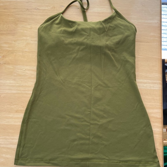 Lulu tank size 6 - Picture 1 of 2